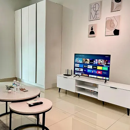 Cozy Studio Galleria Equine Park ,Klia, Mrt, Aeon, Food Street Seri Kembangan Exterior photo