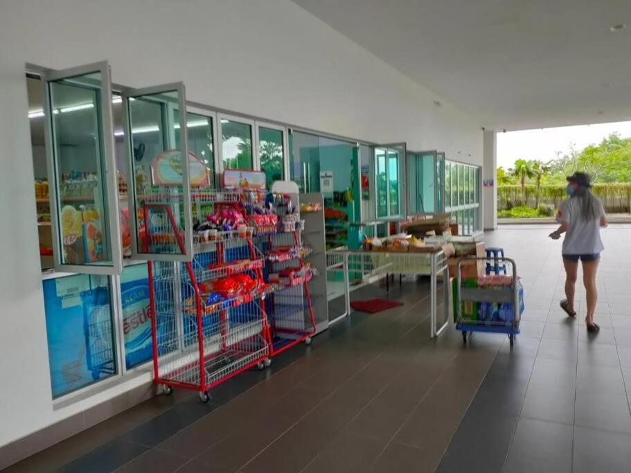 Apartment Cozy Galleria Equine Park ,klia, Mrt, Aeon, Food Street *